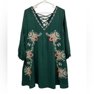 BOHO embroidered v-neck rayon long sleeve flowy shift dress strappy back medium